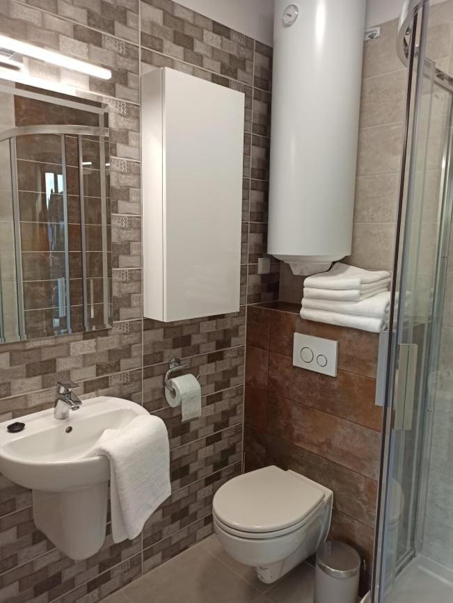 Apartamenty Prima Подомбе Екстериор снимка